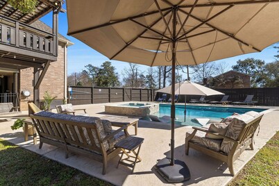 Downtown Estate Luxury Property close to Southeastern