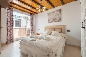 2 bedrooms, WiFi, bed sheets - Holiday Apartment 'Planta Baja' (Íllora)