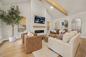 Smart-tv en een open haard