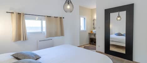 4 soverom, strykejern/-brett, wi-fi (inkludert) og sengetøy