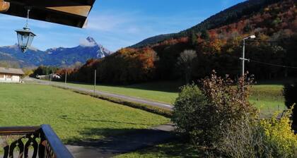 Chalet 'Phidel - 11 Personnes' with Mountain View, Private Terrace and Wi-Fi