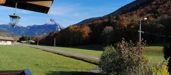 Chalet 'Phidel - 11 Personnes' with Mountain View, Private Terrace and Wi-Fi