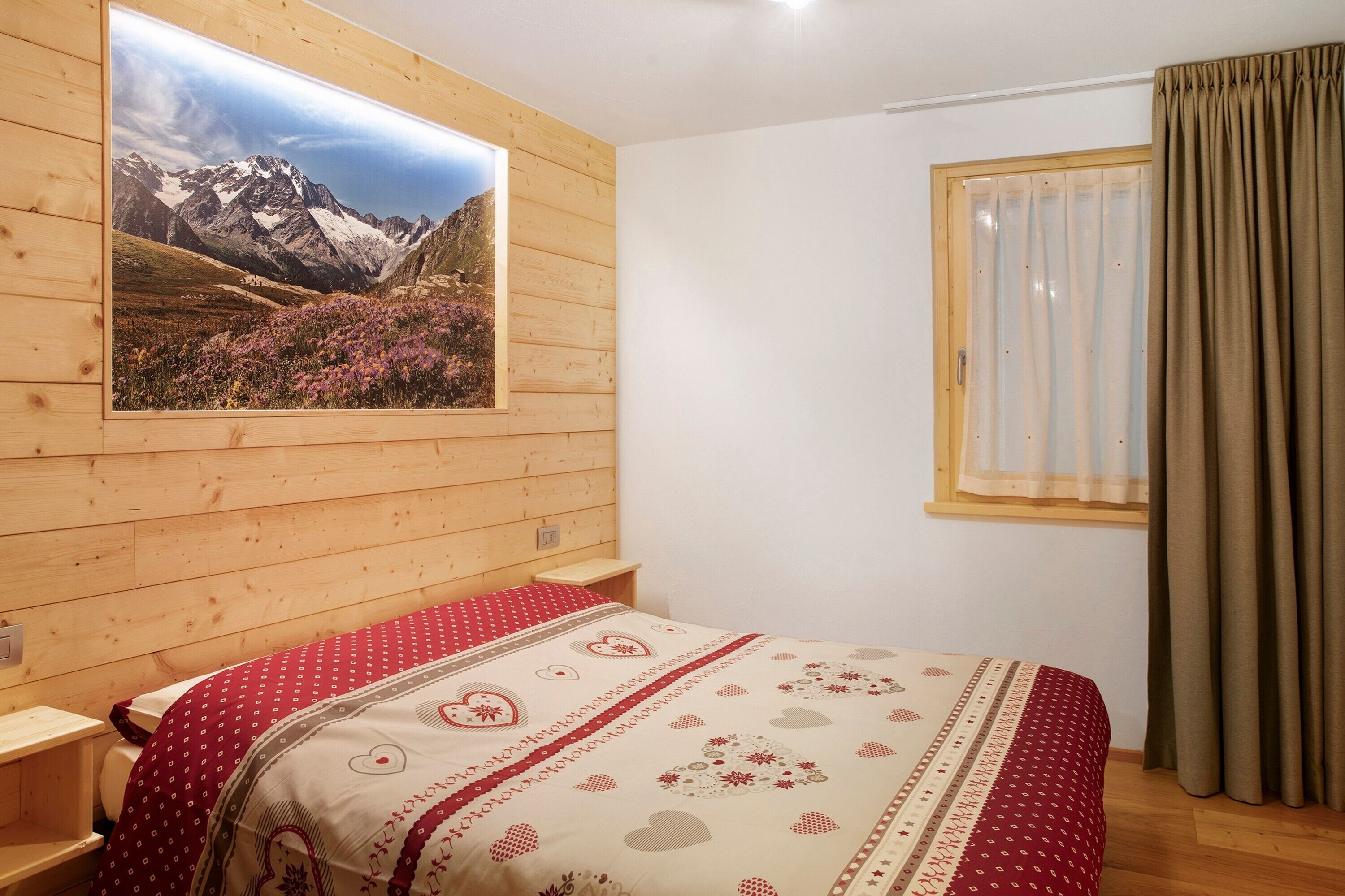 2 camere, una scrivania, Wi-Fi gratuito, lenzuola