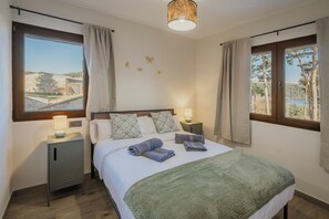 10 quartos, Wi-Fi de cortesia, roupa de cama