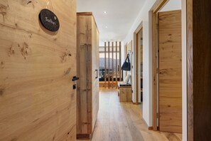 Interior - Apartment 'Moarhof  Salbei' with Mountain View, Private Terrace and Wi-Fi (Mölten/Schlaneid)