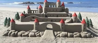 Apartment 'Estrelinha Do Mar' with Shared Pool, Wi-Fi and Air Conditioning