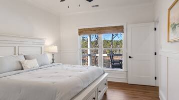 6 Schlafzimmer, Schreibtisch, Bügeleisen/Bügelbrett, kostenloses WLAN