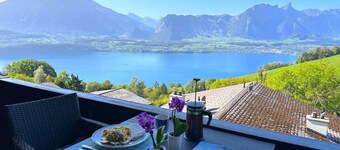 SwissHut Stunning Views Alps & Lake - Apart. Ringold Up