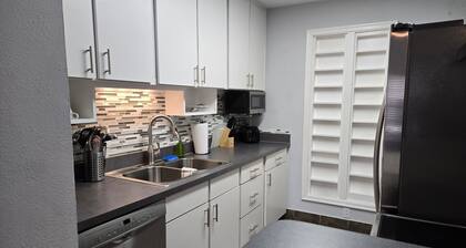 Oasis Paradise Retreat with POOL