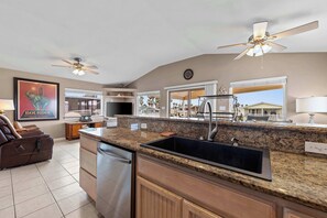 Interior - Coastal Canal Cottage - Waterfront, Dock, Pools (Port Isabel)