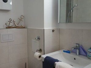 Hair dryer, towels