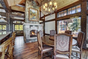 Dining - New! Long Ridge Lodge, Heavenly Views and Private Spa, Quiet Neighborhood. (Breckenridge)