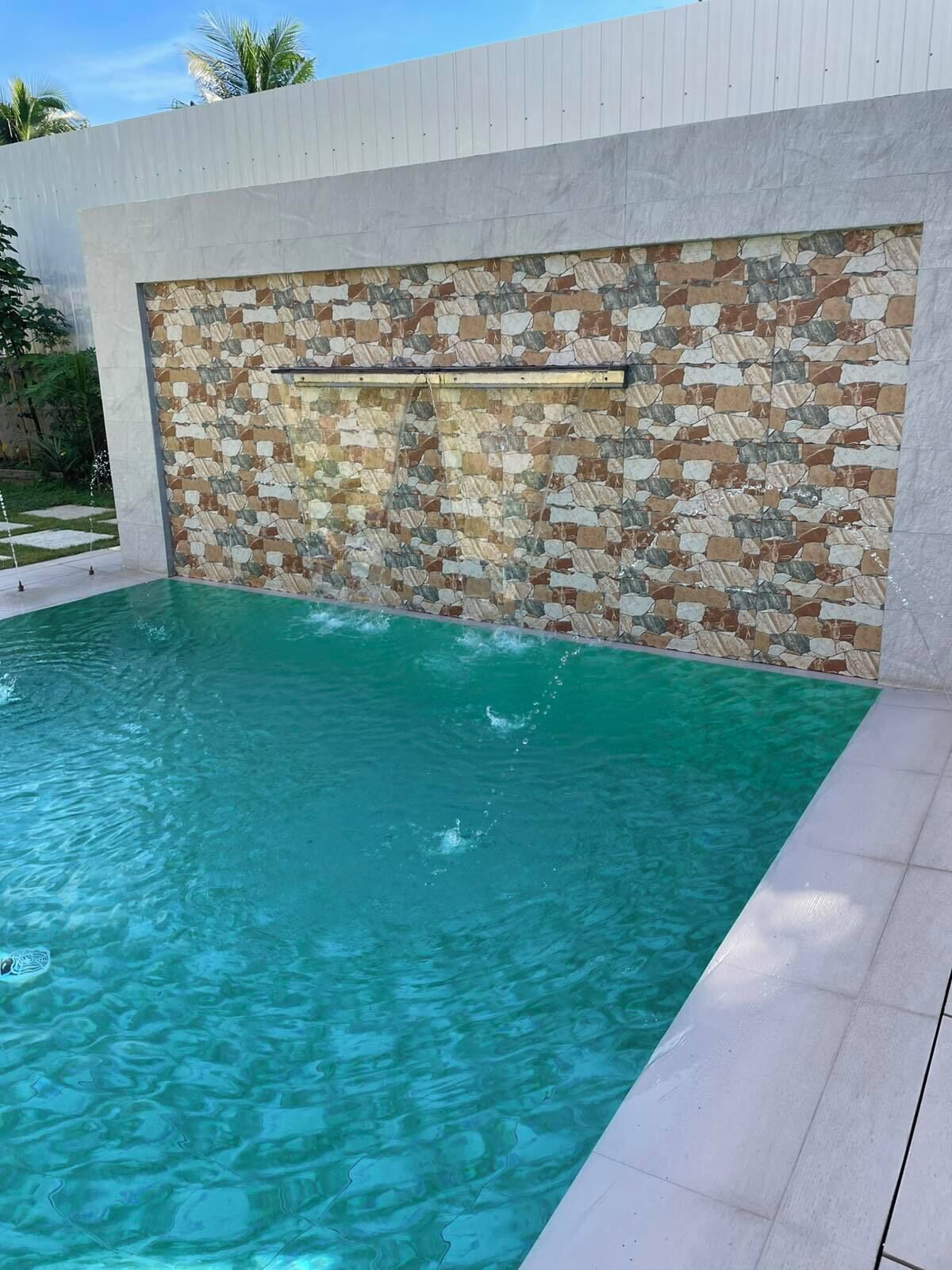 Private pool