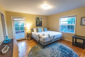 2 bedrooms, desk, iron/ironing board, free WiFi