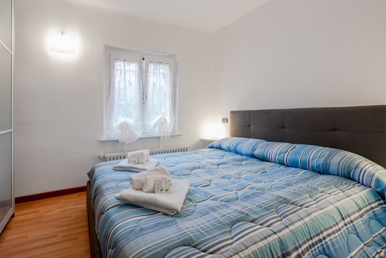 1 camera, ferro/asse da stiro, Wi-Fi, lenzuola