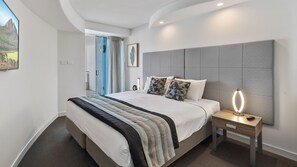 2 quartos, ferros/tábuas de passar roupa, acesso à internet