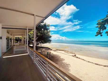 华丽双人房, 允许带宠物, 海滩景观 | 阳台景观