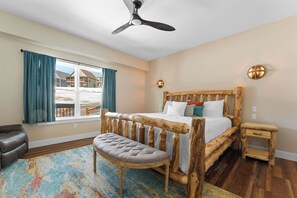 9 slaapkamers, een bureau, een strijkplank/strijkijzer, gratis wifi