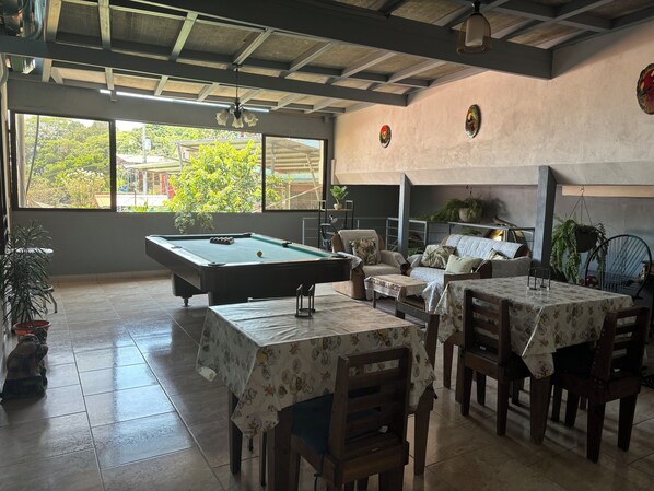 Living area - Casa Veranera (Quepos)