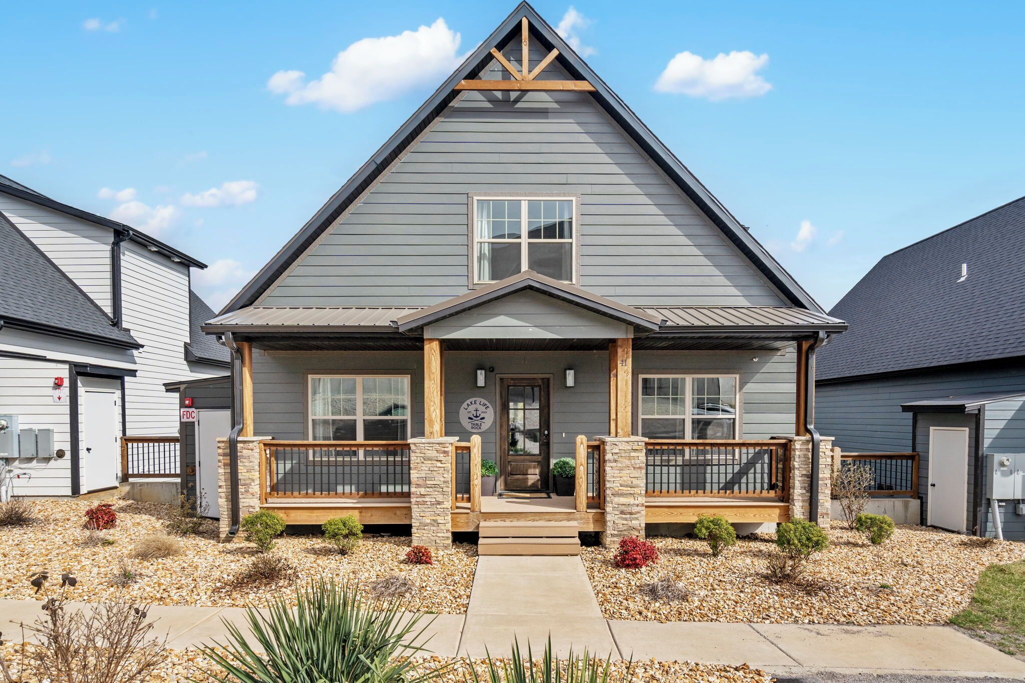 المنشأة من الخارج