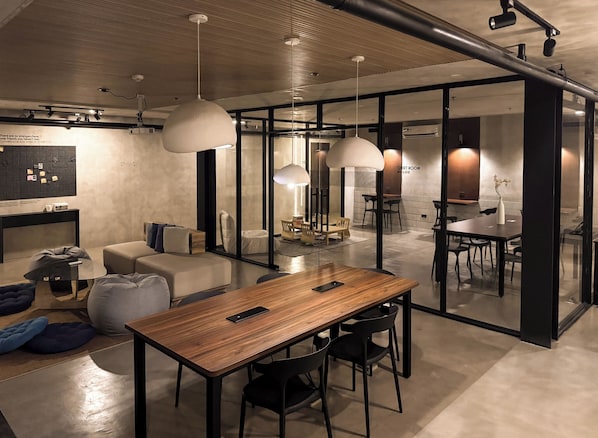 Standard Shared Dormitory, Women only | Living area