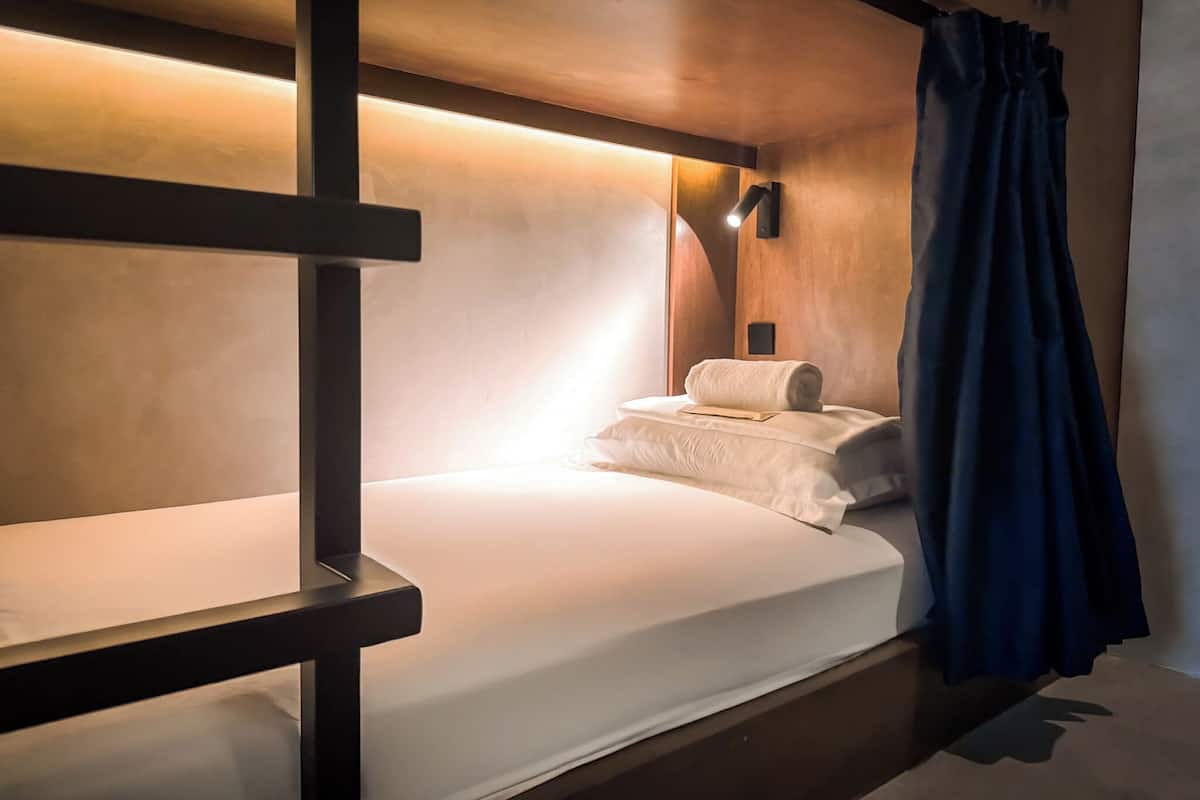 1 bedroom, premium bedding, in-room safe, free WiFi