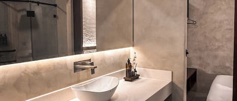 Premium Suite, 2 Bedrooms | Bathroom | Shower, free toiletries, hair dryer, towels