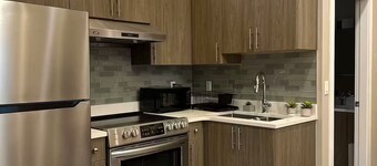 Cozy 2 Bedroom House, in central Vancouver