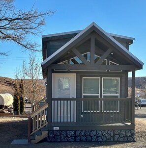 Exterior detail - Cozy Tiny Home King Room #15A (Page)