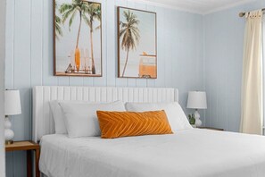 Iron/ironing board, WiFi, bed sheets - Surf Shack|Steps to Beach|Pool|2nd Row|Sleep 17 (North Myrtle Beach)