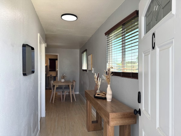 Dining - Cozy 1-Bedroom Retreat with In-Unit Laundry (Hanford)
