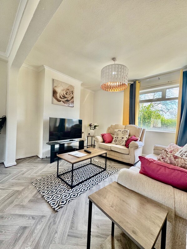 TV - Kidderminster West Midlands Birmingham 3 bedrooms (Kidderminster)