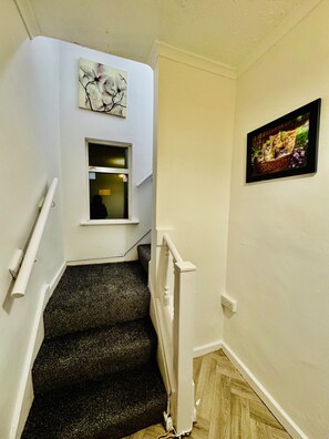 Interior - Kidderminster West Midlands Birmingham 3 bedrooms (Kidderminster)