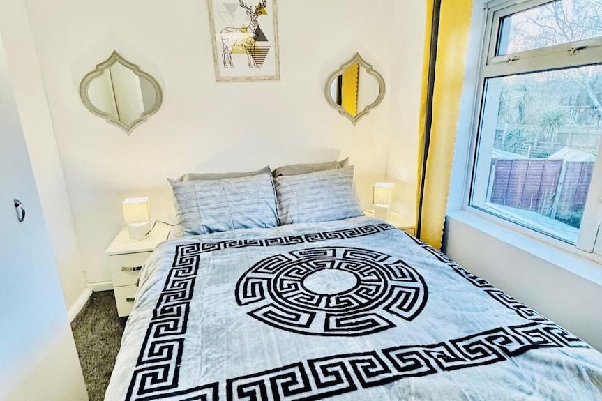 Birmingham 3 Bedrooms- Sleeps 6- Free Parking - Bewdley