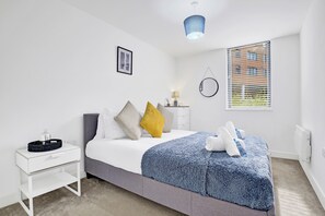 2 bedrooms, WiFi, bed sheets