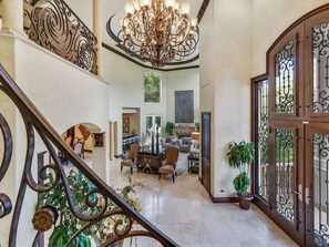 Luxury Villa, Multiple Beds, Pool Access, Mountain View (Robmar Mansion) | Interior