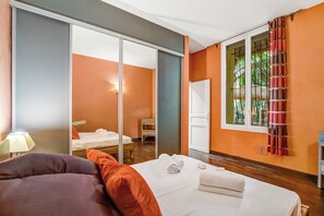3 chambres, Wi-Fi gratuit, draps fournis