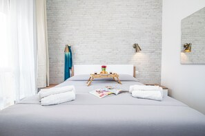 2 chambres, fer et planche à repasser, Wi-Fi gratuit, draps fournis