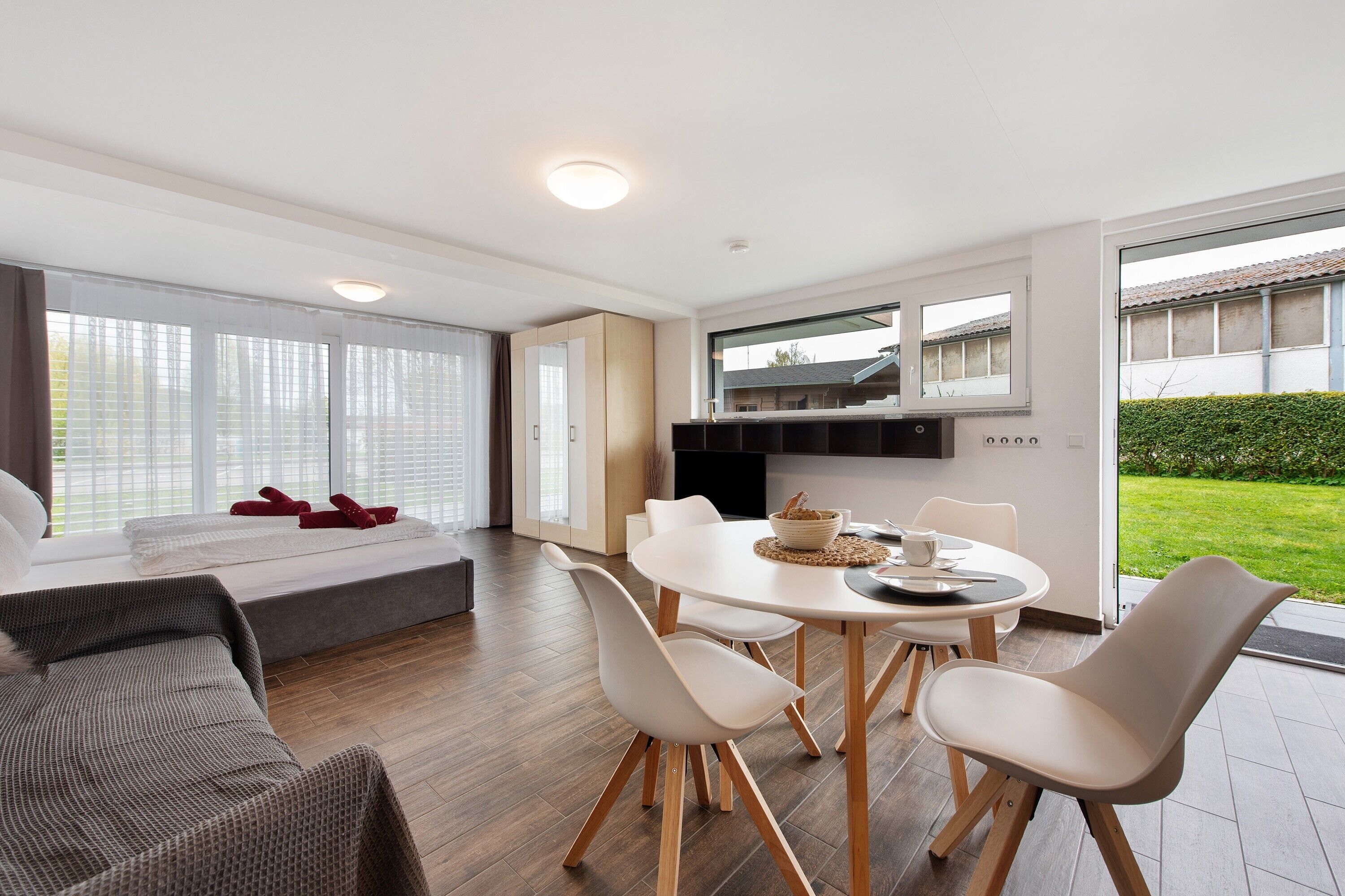 1 chambre, fer et planche à repasser, Wi-Fi gratuit, draps fournis