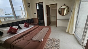 2 habitaciones, escritorio, wifi y ropa de cama 