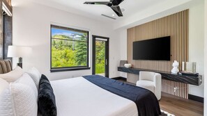 7 habitaciones, tabla de planchar con plancha, wifi y ropa de cama 