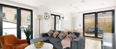 Smart TV, offices