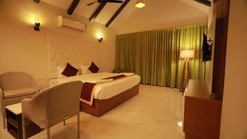 Premium Cottage, Non Smoking, Poolside | Free WiFi