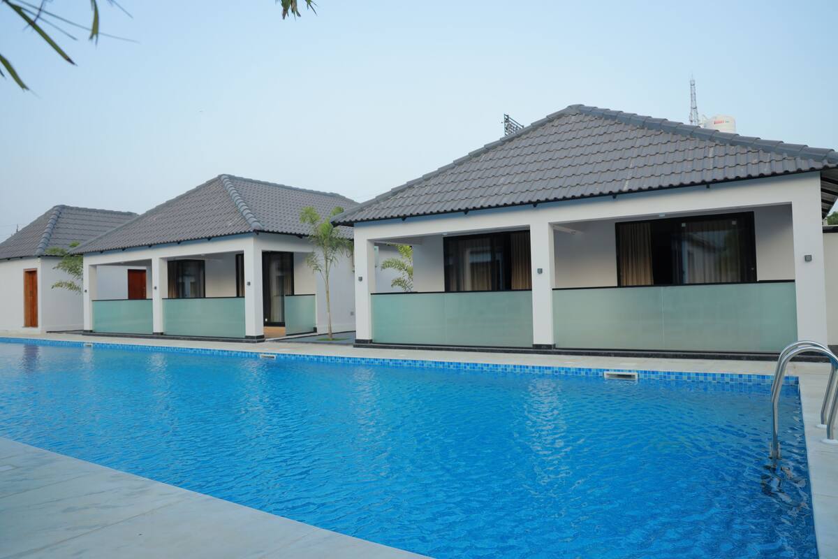 Family Cottage, Pool View | 2 bedrooms, free WiFi