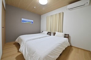 2 bedrooms, desk, free WiFi, bed sheets