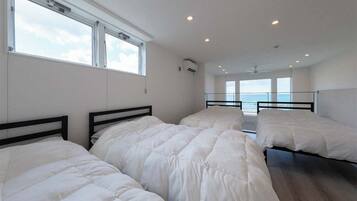 1 室のベッドルーム、デスク、WiFi (無料)、ベッドシーツ