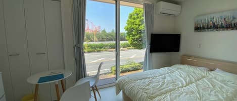 1 bedroom, desk, free WiFi, bed sheets