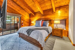 4 soverom, skrivebord, strykejern/-brett og wi-fi