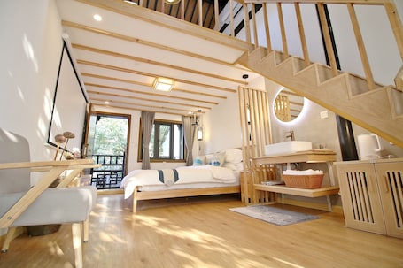 Junior Quadruple Room. shierpusu