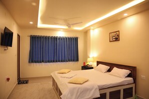 Phòng đôi Deluxe, quang cảnh thành phố | Phòng cách âm, truy cập Internet không dây miễn phí 